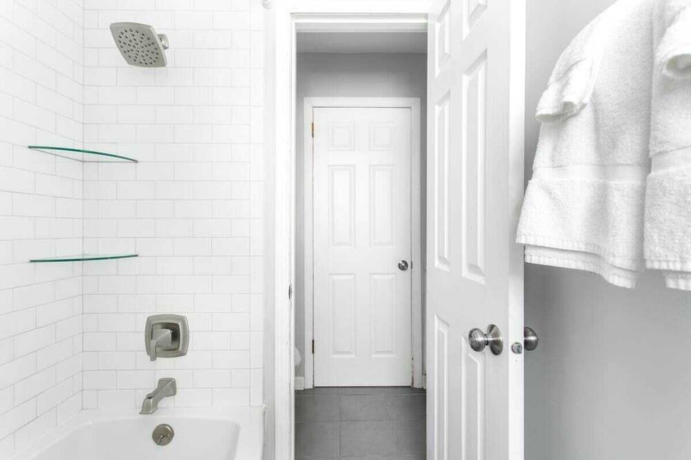 Photo of Bathroom in Antioch