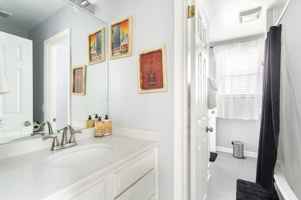 Photo of Bathroom in Antioch