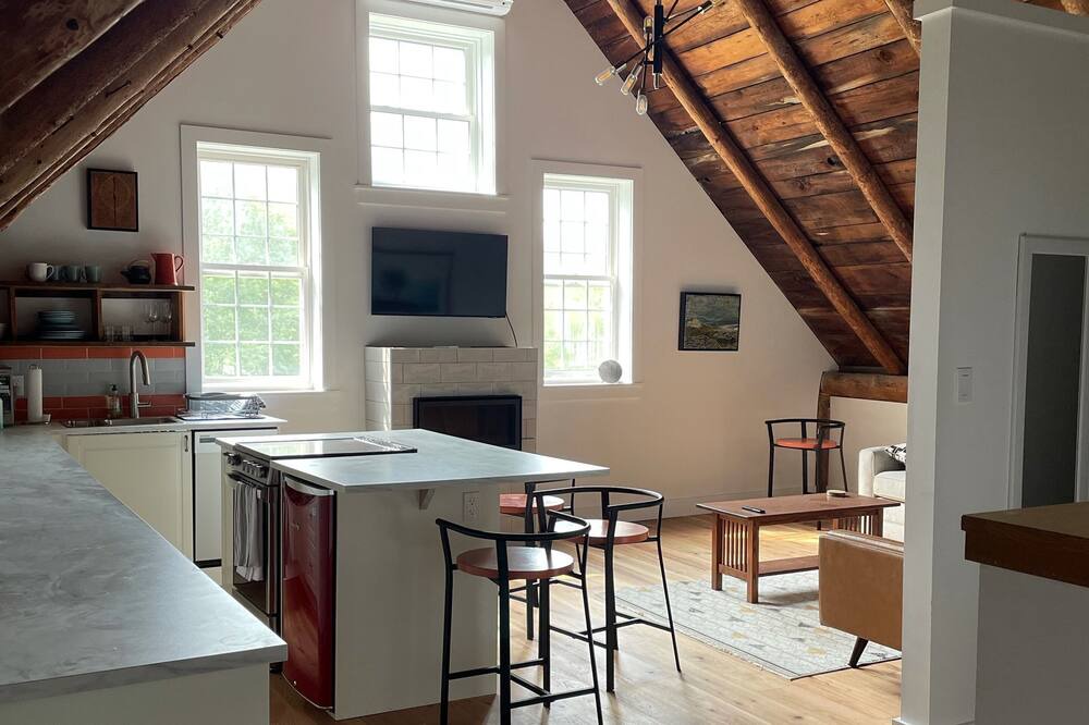 Photo of Livingroom in Prince Edward