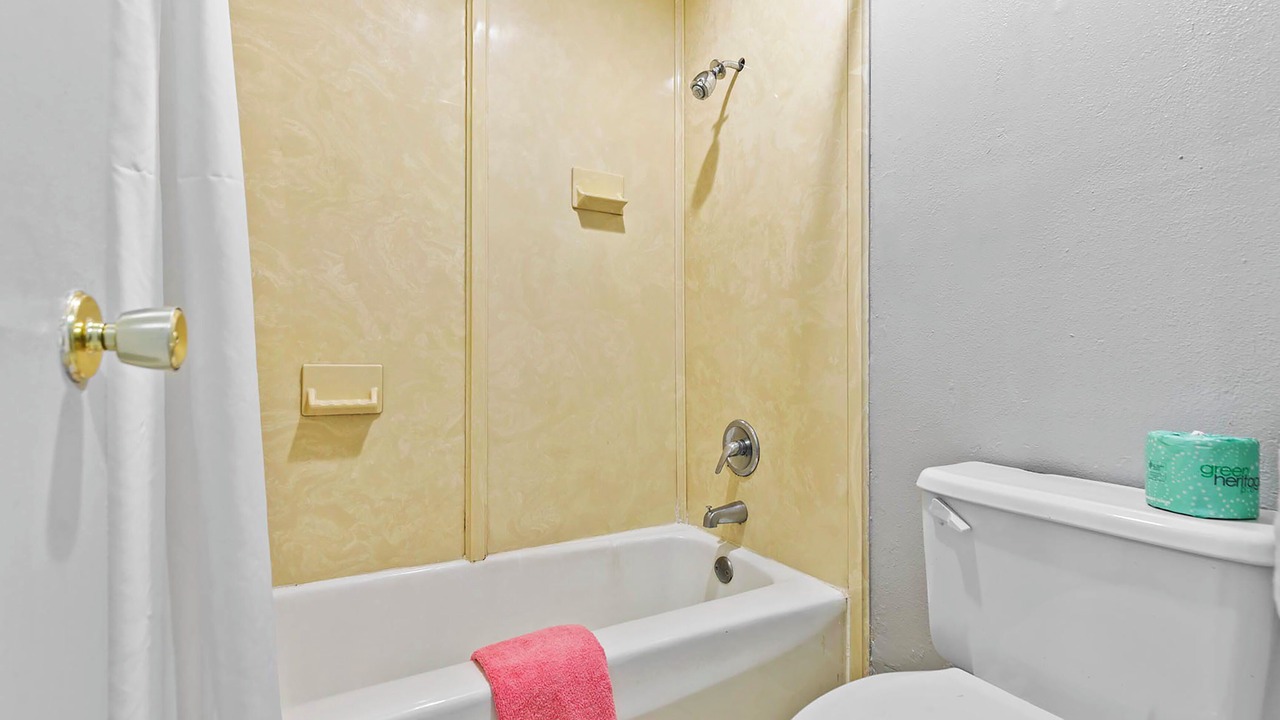 Photo of Bathroom in Prentiss