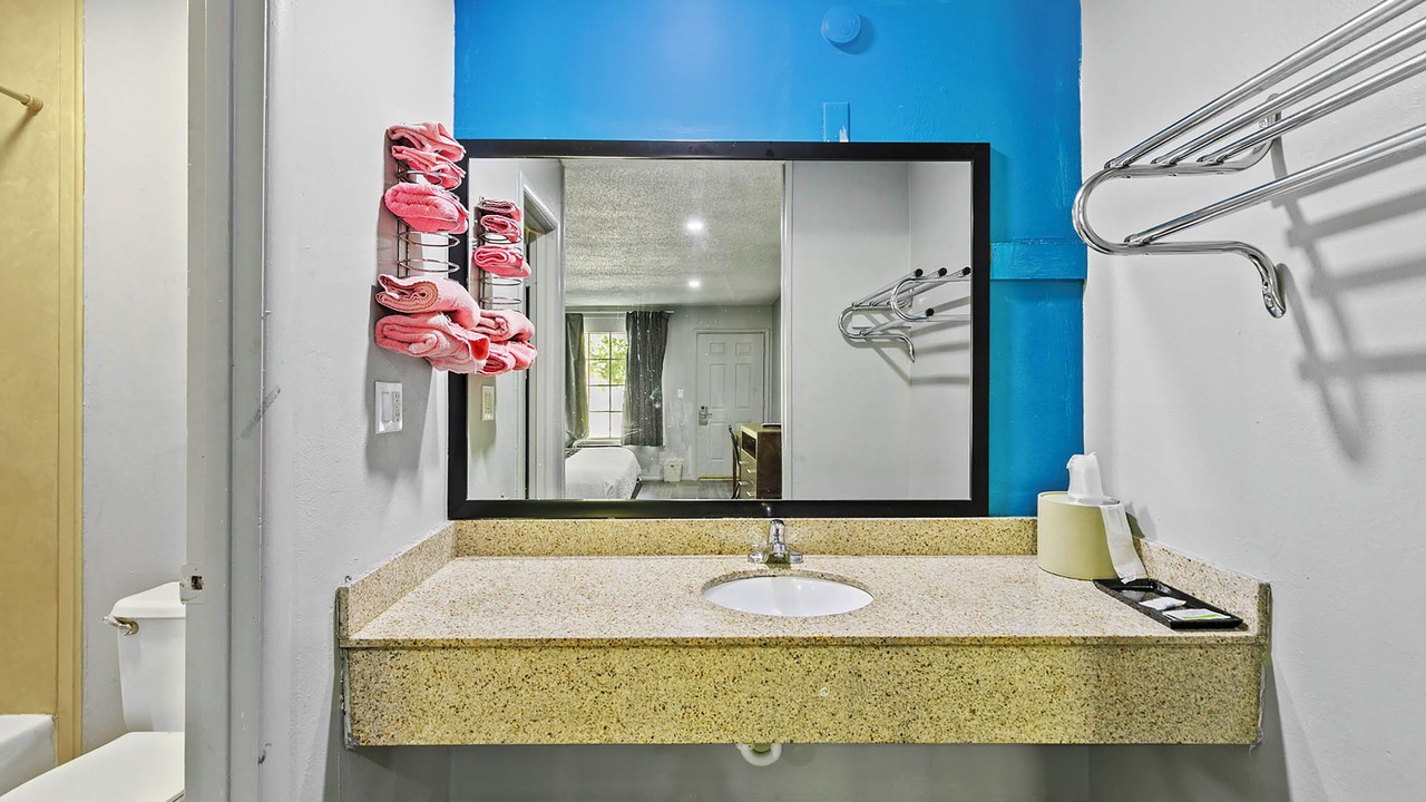Photo of Bathroom in Prentiss