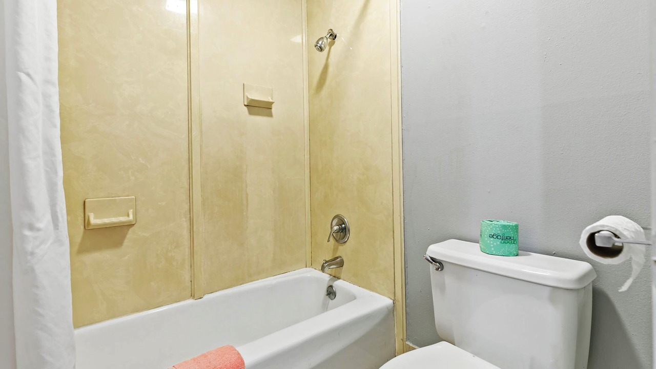 Photo of Bathroom in Prentiss