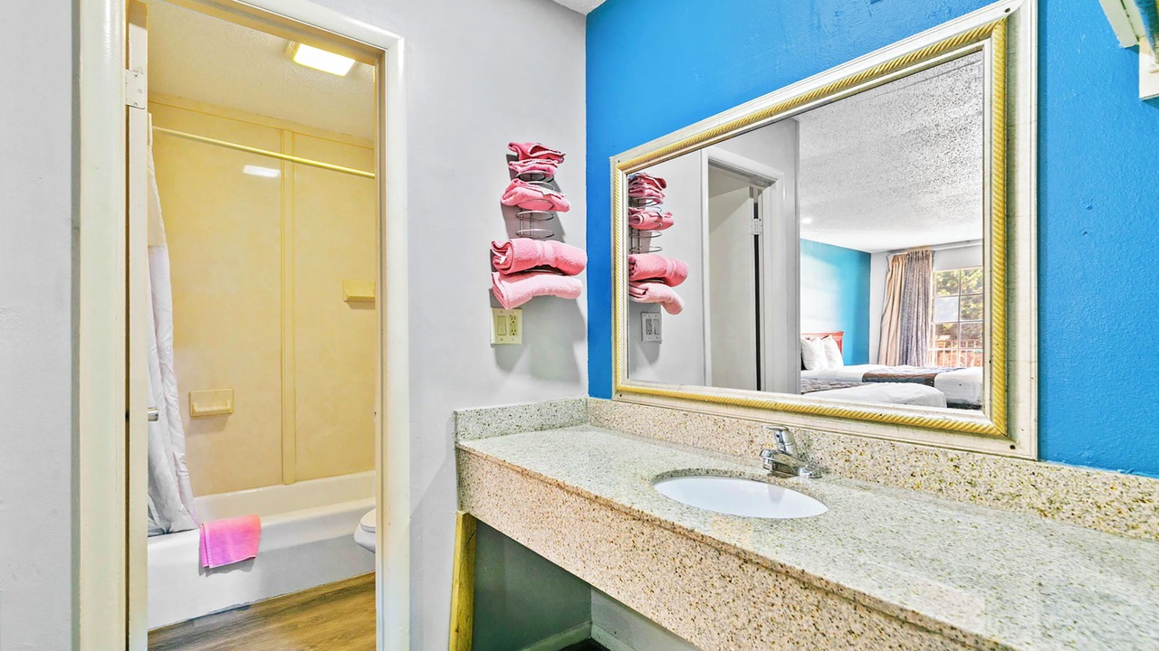 Photo of Bathroom in Prentiss
