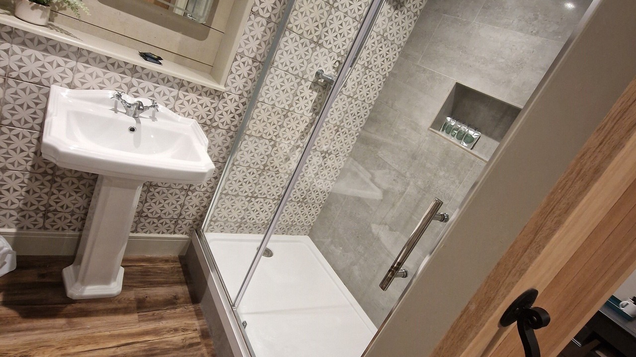 Photo of Bathroom in Lechlade
