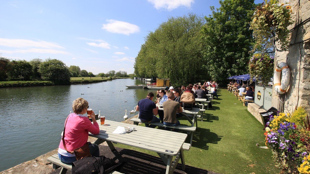 Photo of Outdoor in Lechlade