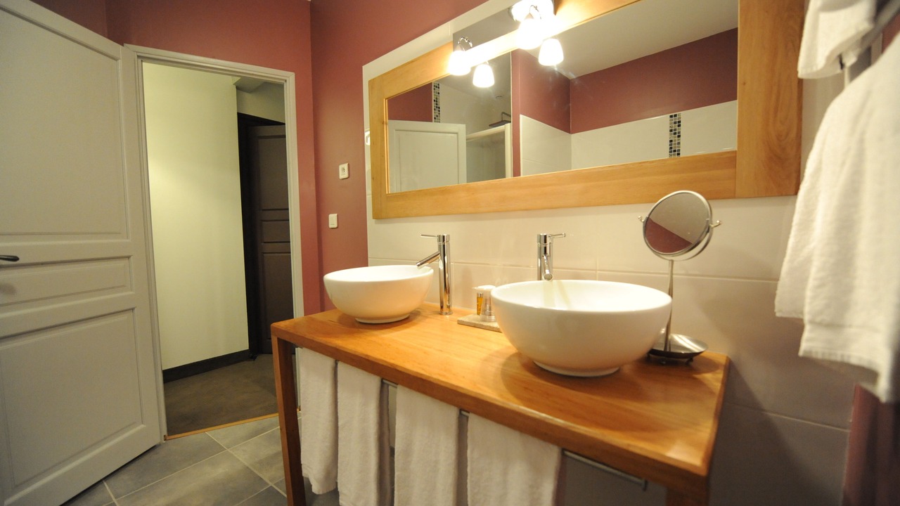 Photo of Bathroom in Palaja