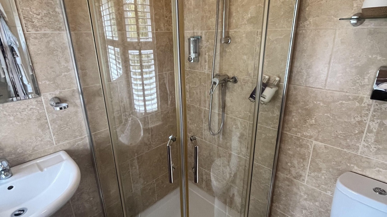 Photo of Bathroom in Harrogate City Centre