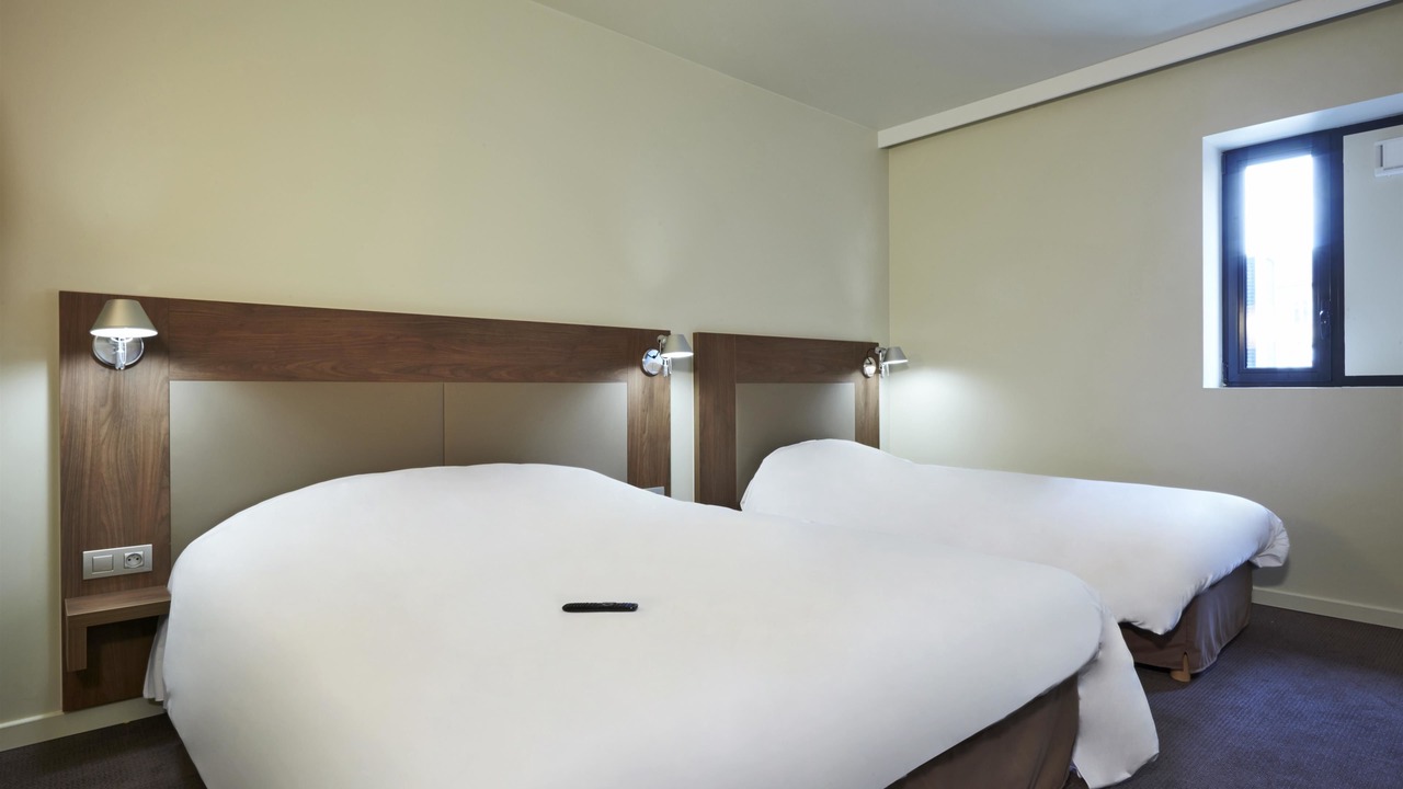 Photo of Bedroom in Saint Nicolas - Charles III - Ville vieille - Trois Maisons - Leopold