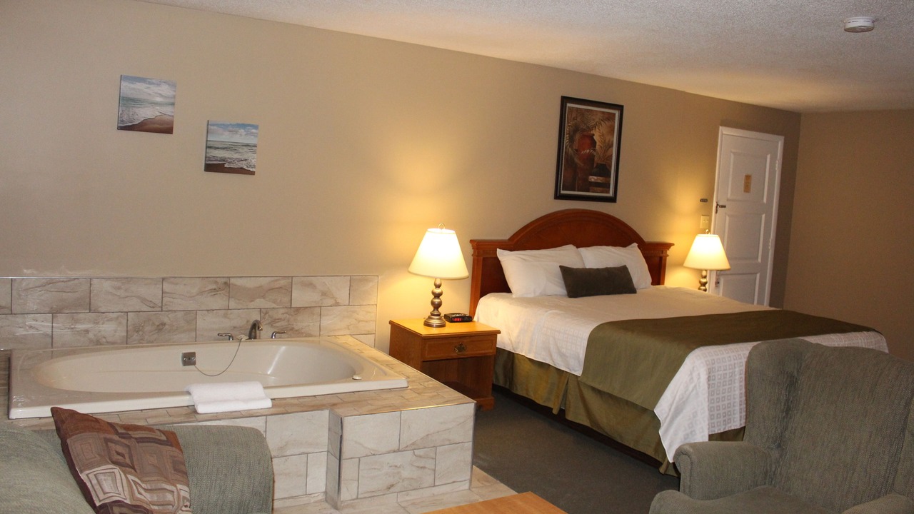 Photo of Bedroom in Gananoque