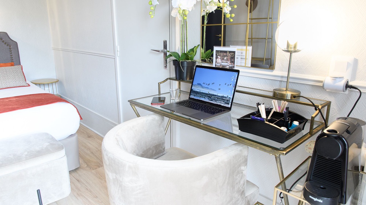 Photo of Bedroom in Chantiers