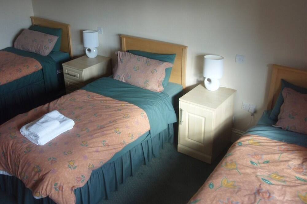 Photo of Bedroom in Barns Green