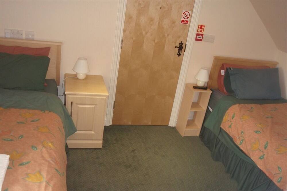 Photo of Bedroom in Barns Green