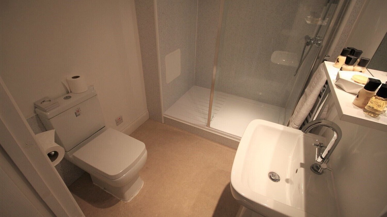 Photo of Bathroom in Burghclere