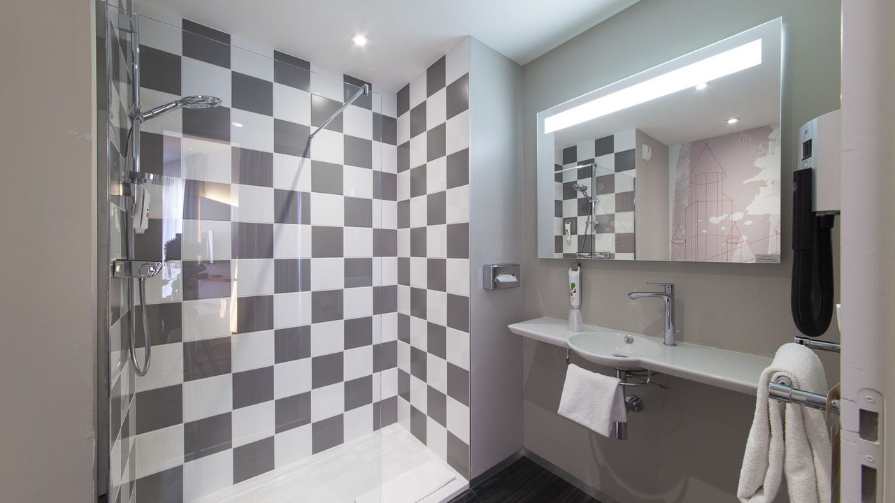 Photo of Bathroom in Poitiers
