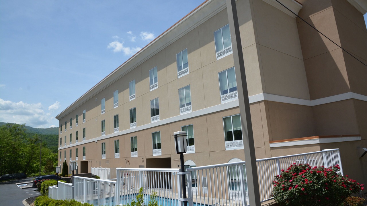 Photo of Outdoor in Caryville