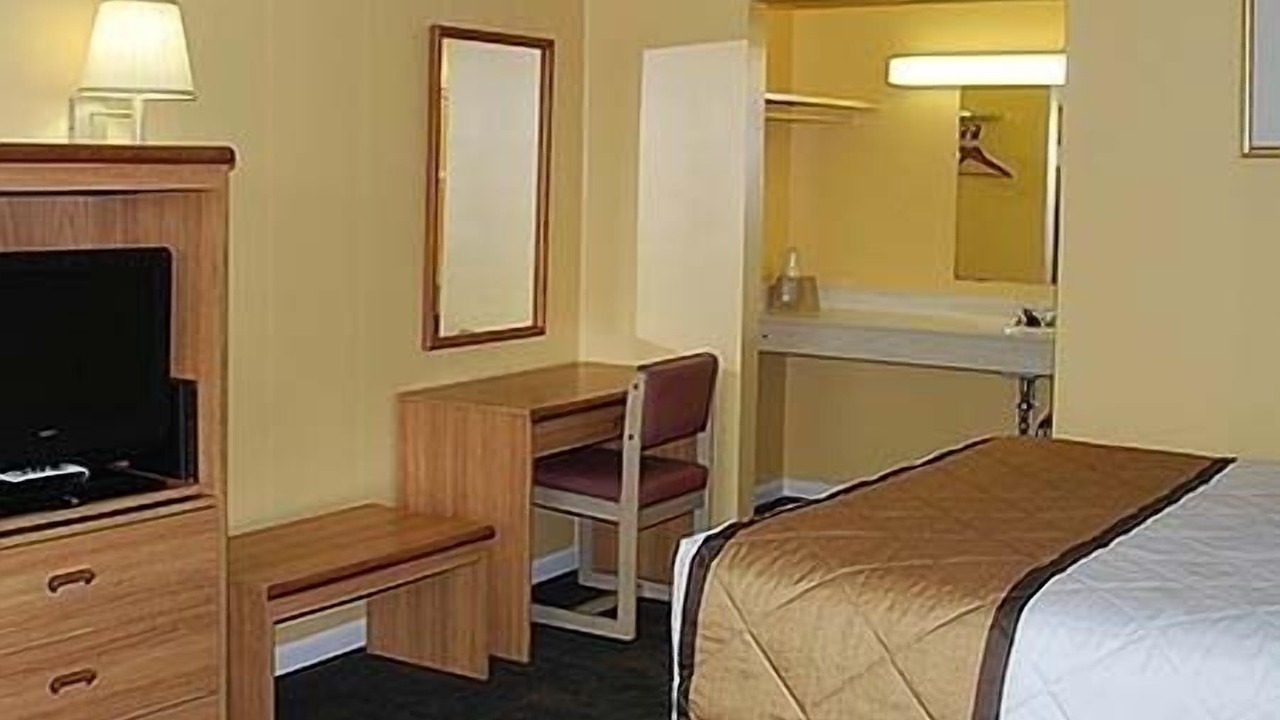 Photo of Bedroom in Calhoun