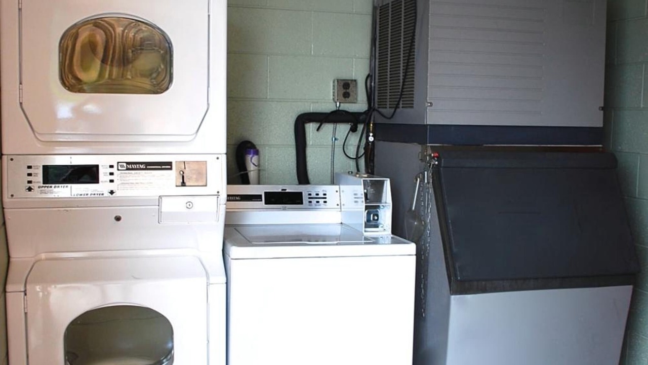 Photo of Others in Calhoun