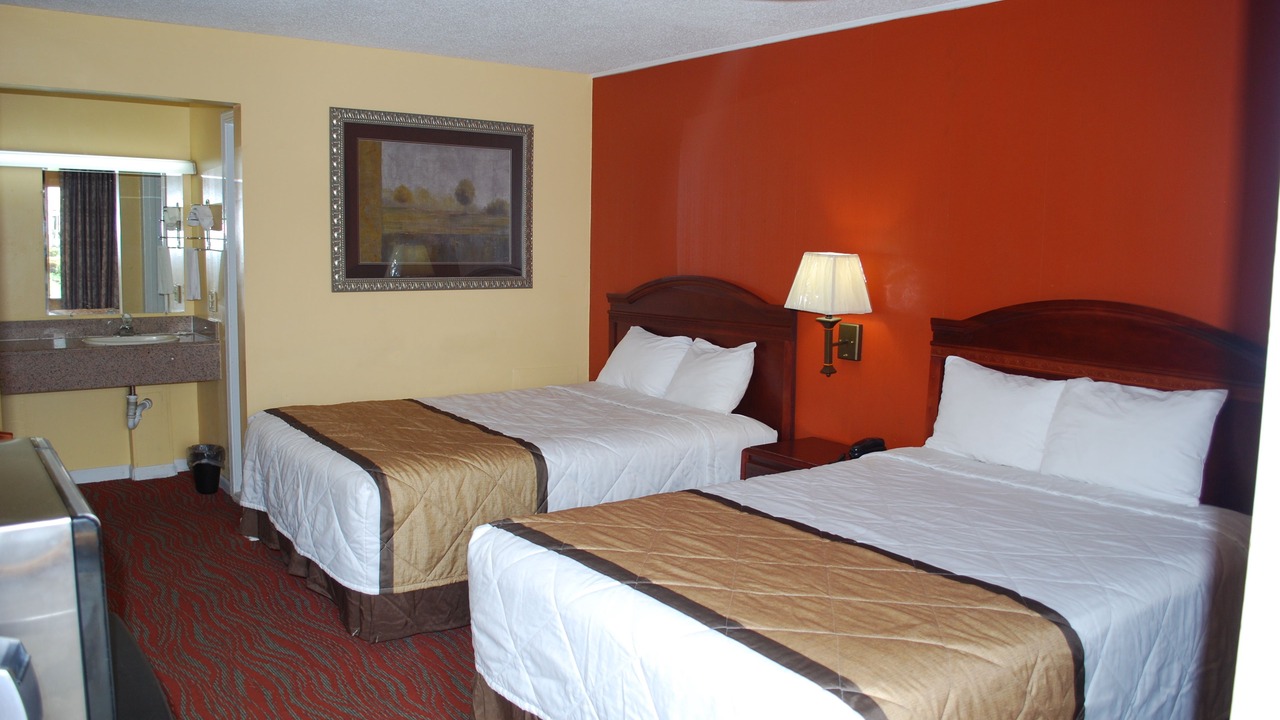 Photo of Bedroom in Calhoun