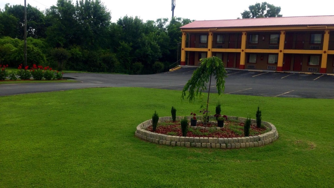 Photo of Outdoor in Calhoun