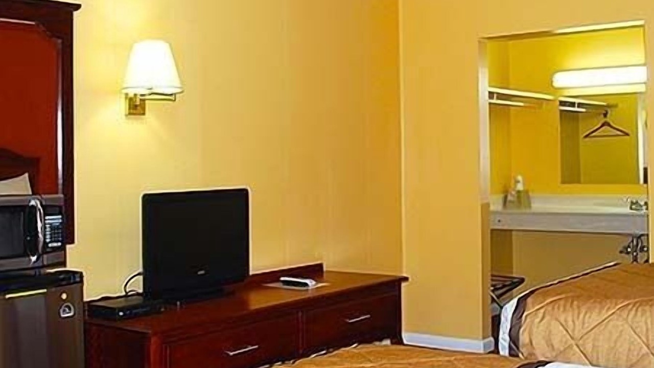 Photo of Bedroom in Calhoun