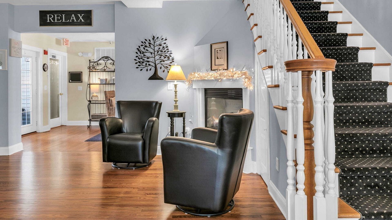 Photo of Others in Wall