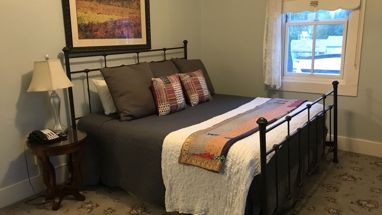 Photo of Bedroom in Sutter Creek