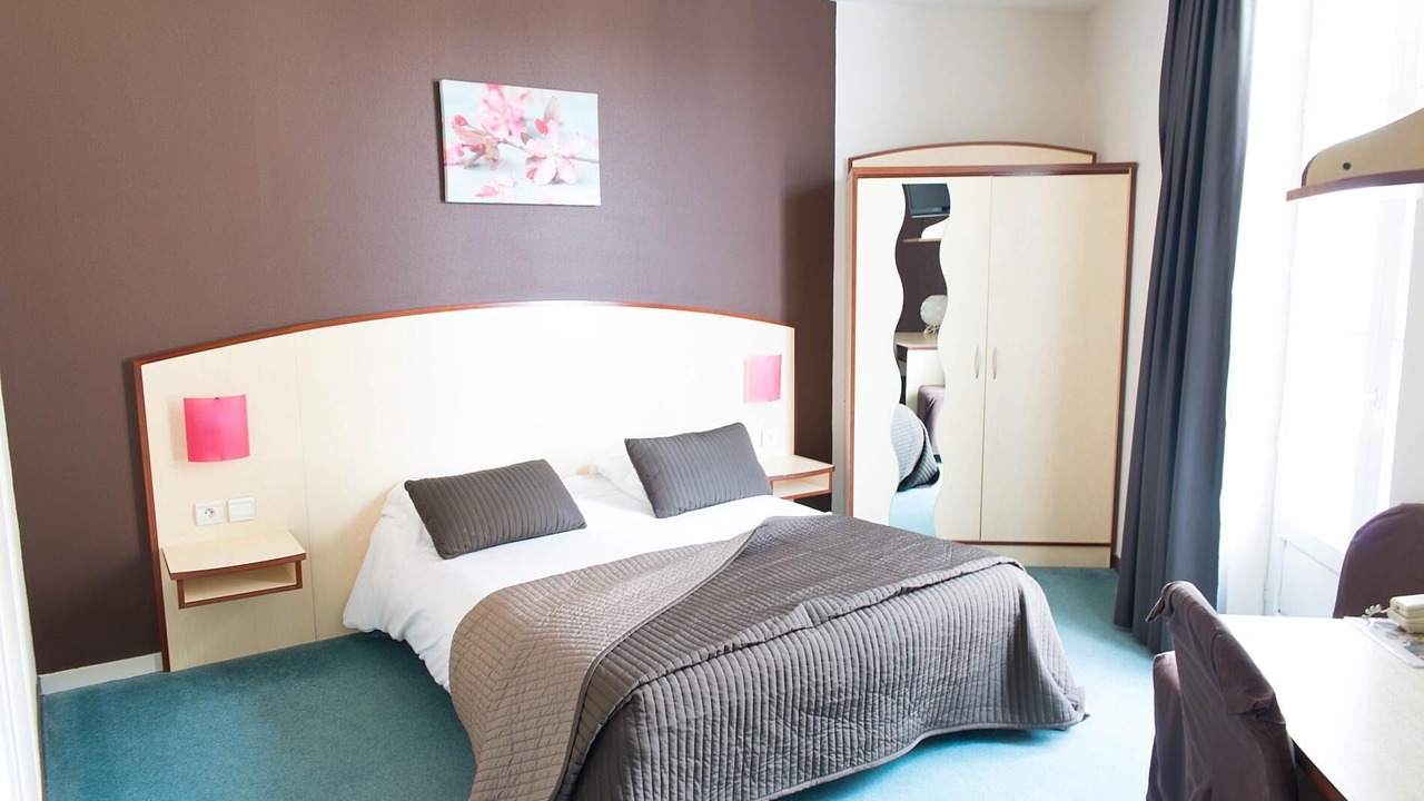 Photo of Bedroom in Montmorillon