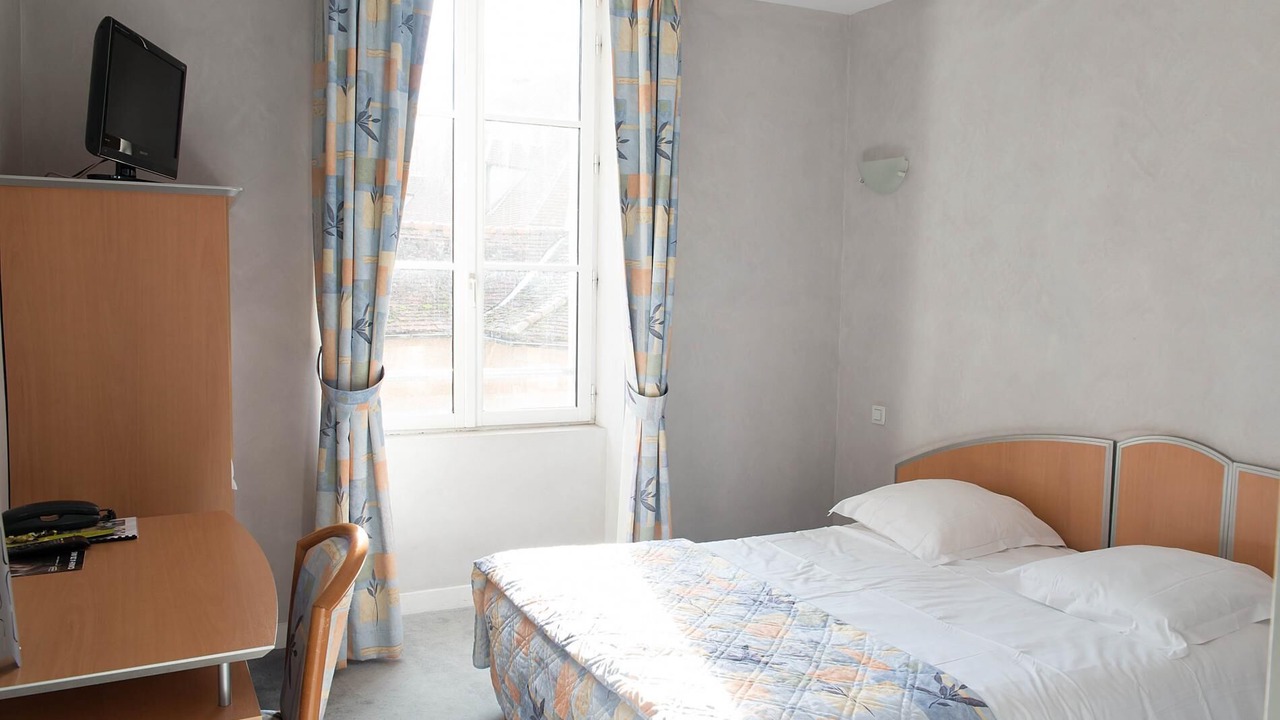 Photo of Bedroom in Montmorillon