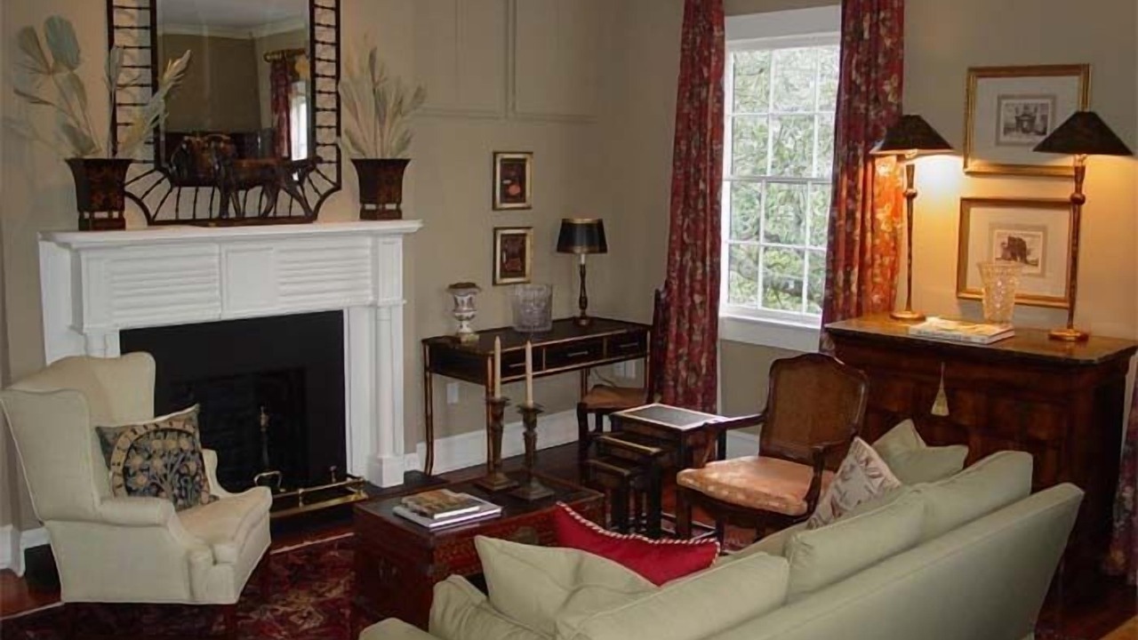 Photo of Bedroom in Historic Downtown Savannah
