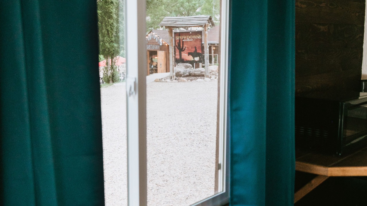 Photo of Bedroom in Tropic