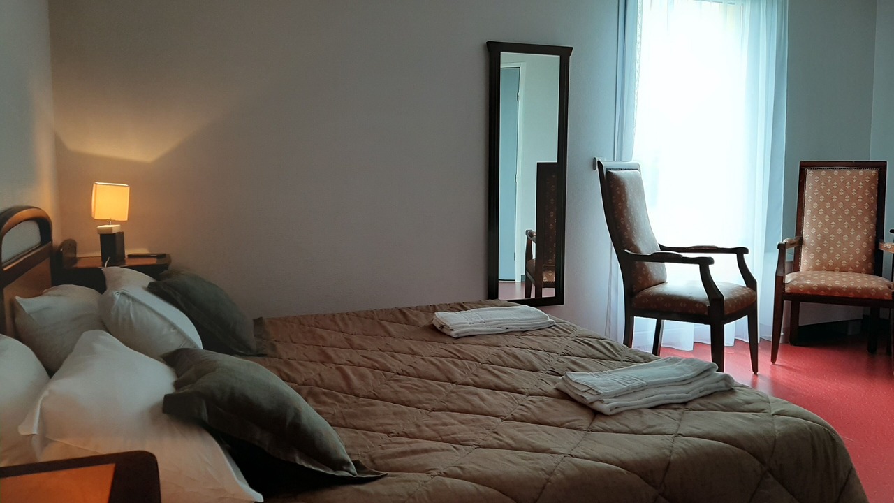 Photo of Bedroom in Chartronges