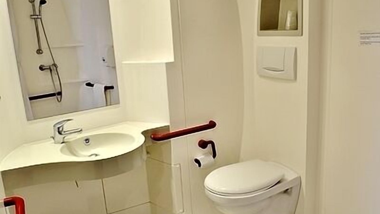 Photo of Others in Chartronges