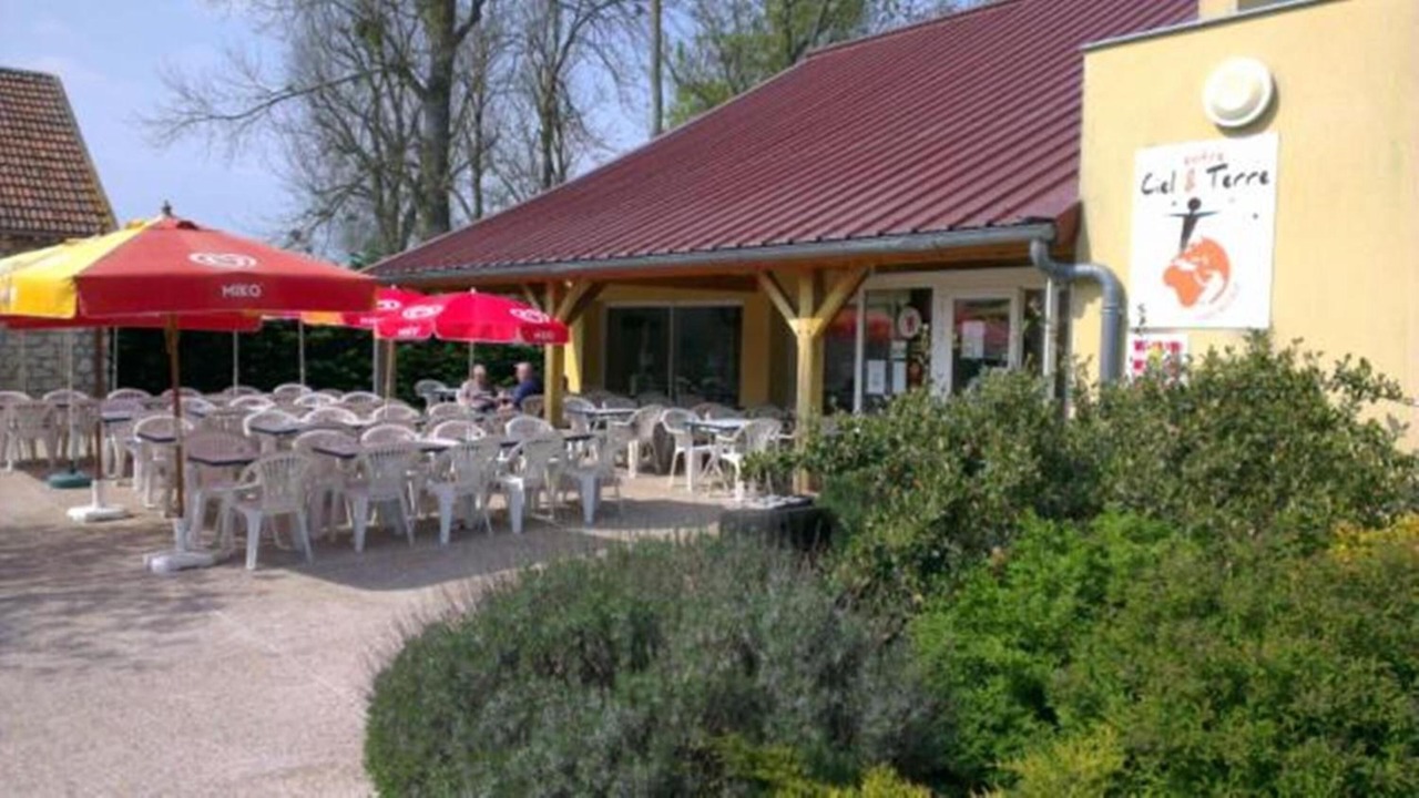 Photo of Others in Chartronges