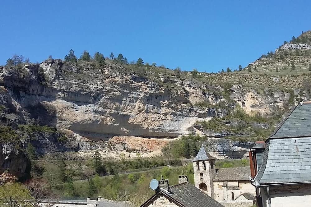 Photo of Patio Balcony in Saint-Chely-du-Tarn