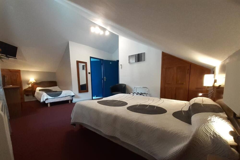 Photo of Bedroom in Saint-Chely-du-Tarn