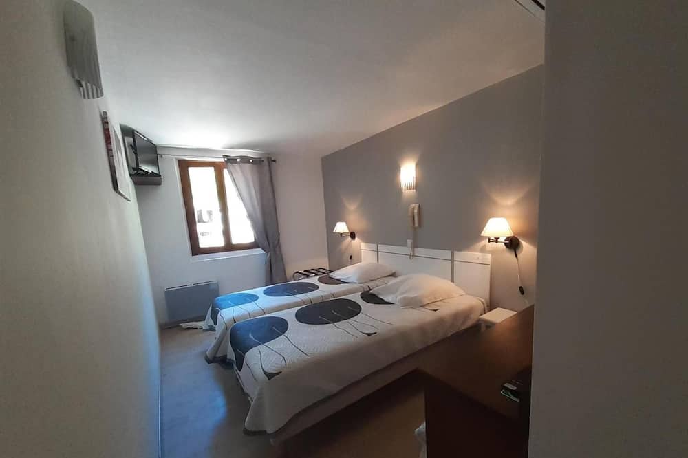 Photo of Bedroom in Saint-Chely-du-Tarn