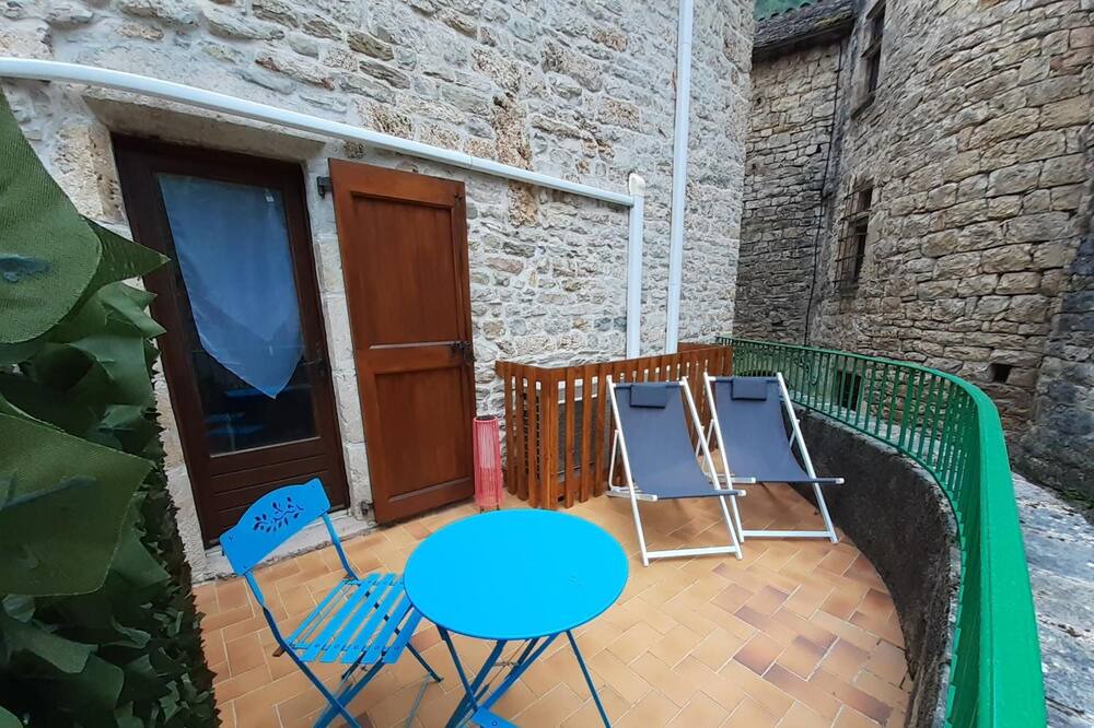 Photo of Patio Balcony in Saint-Chely-du-Tarn