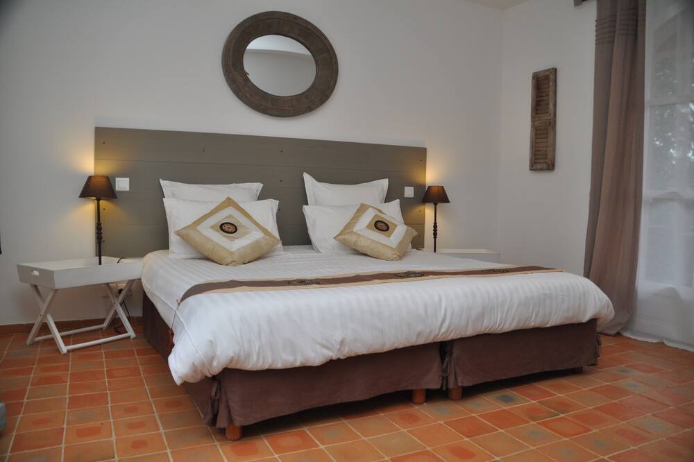Photo of Bedroom in Saint-Maximin-la-Sainte-Baume