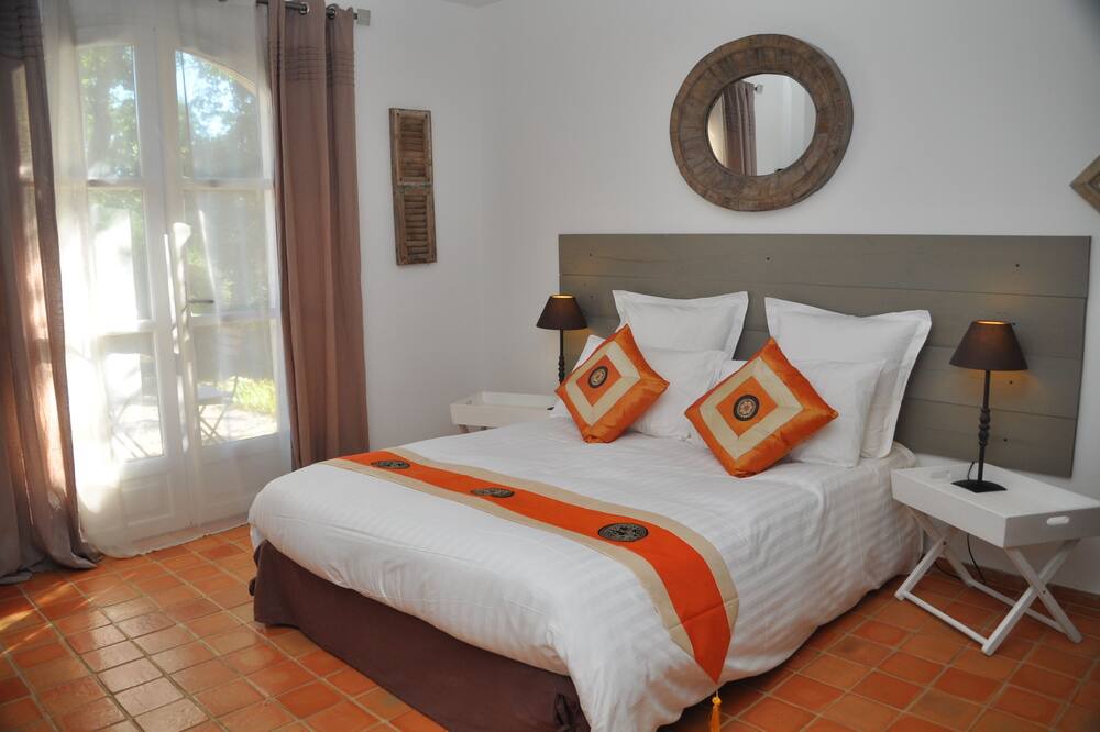Photo of Bedroom in Saint-Maximin-la-Sainte-Baume