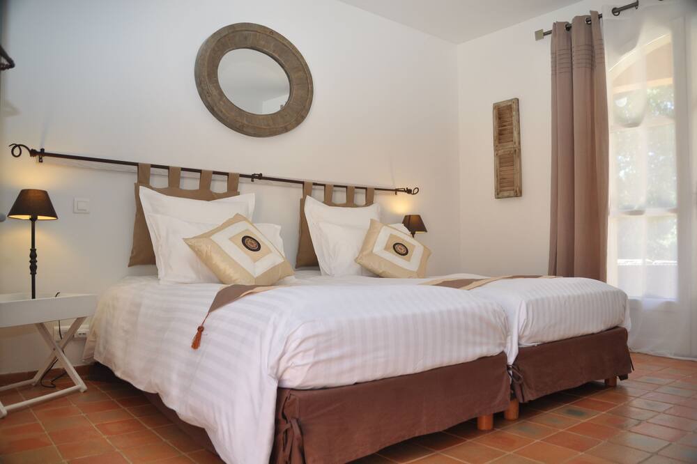 Photo of Bedroom in Saint-Maximin-la-Sainte-Baume