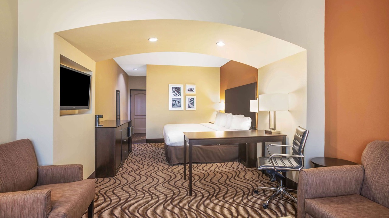 Photo of Bedroom in Beeville