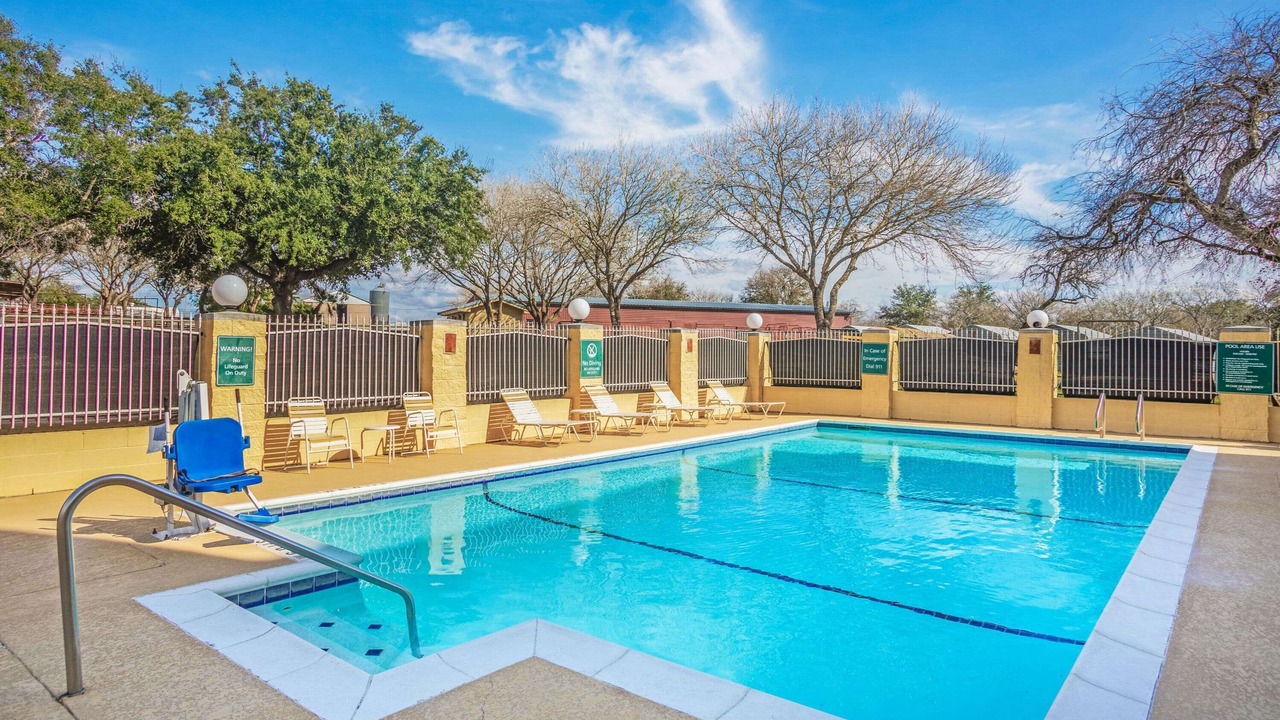 Photo of Outdoor in Beeville