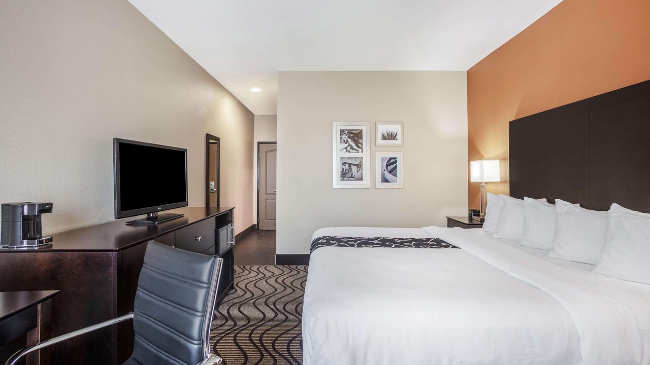 Photo of Bedroom in Beeville