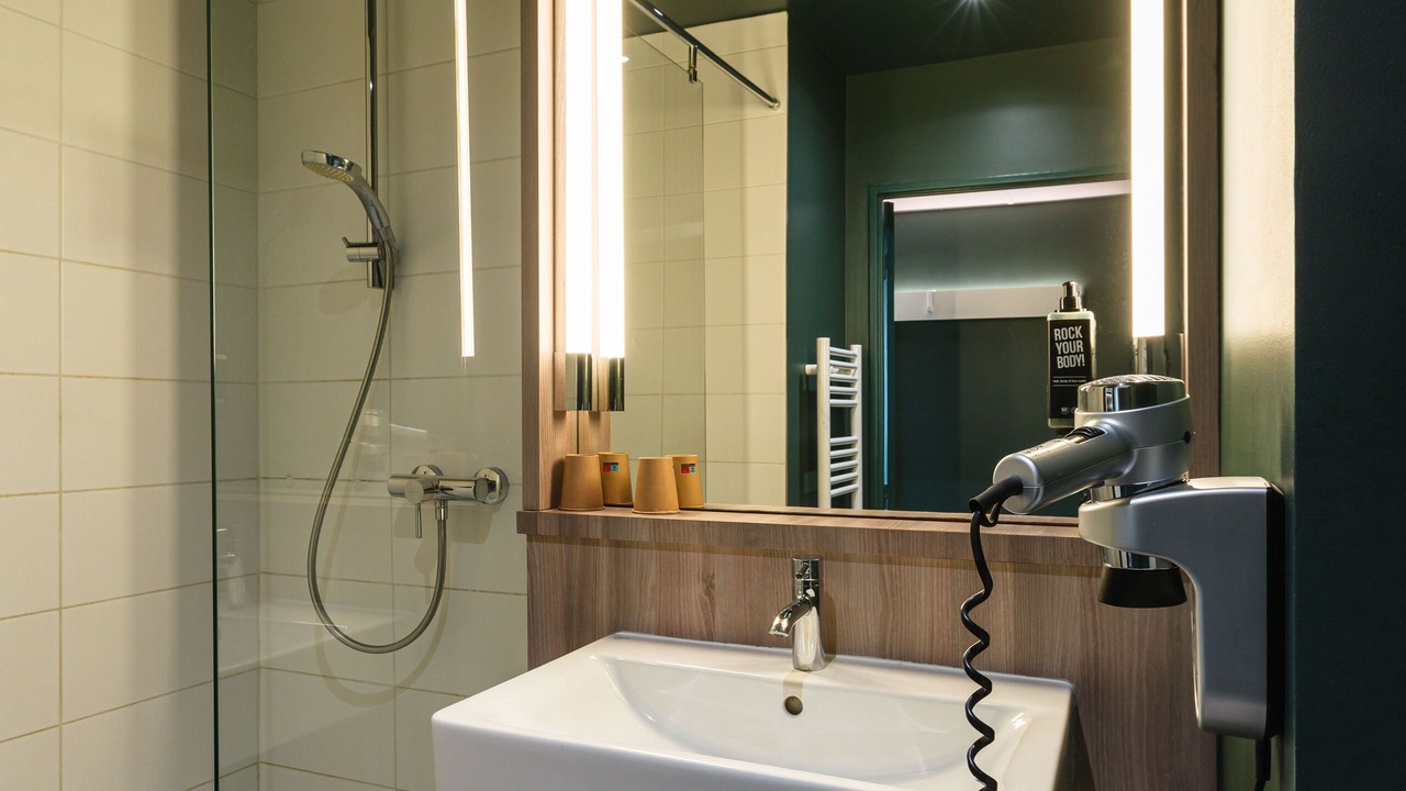 Photo of Bathroom in Jonage