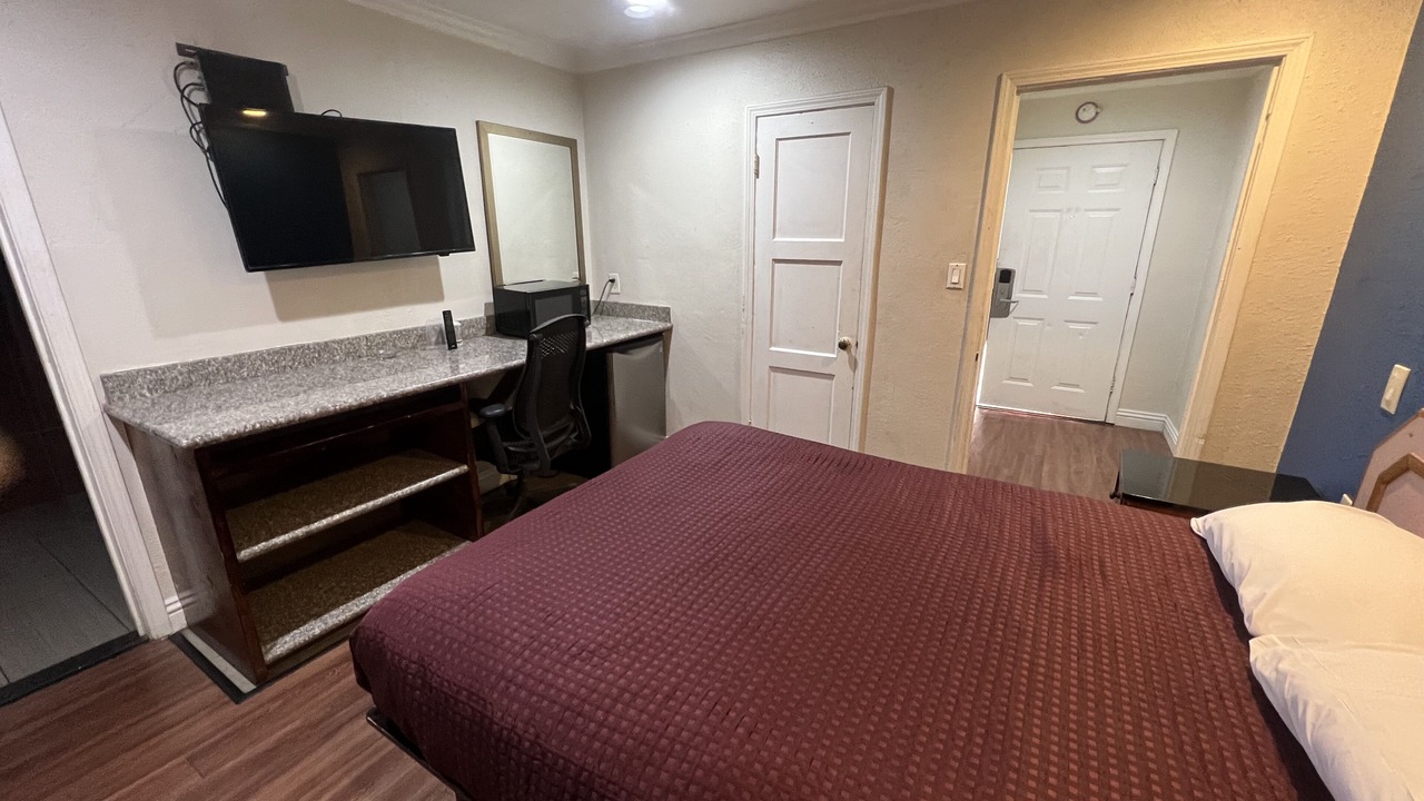 Photo of Bedroom in Oakland