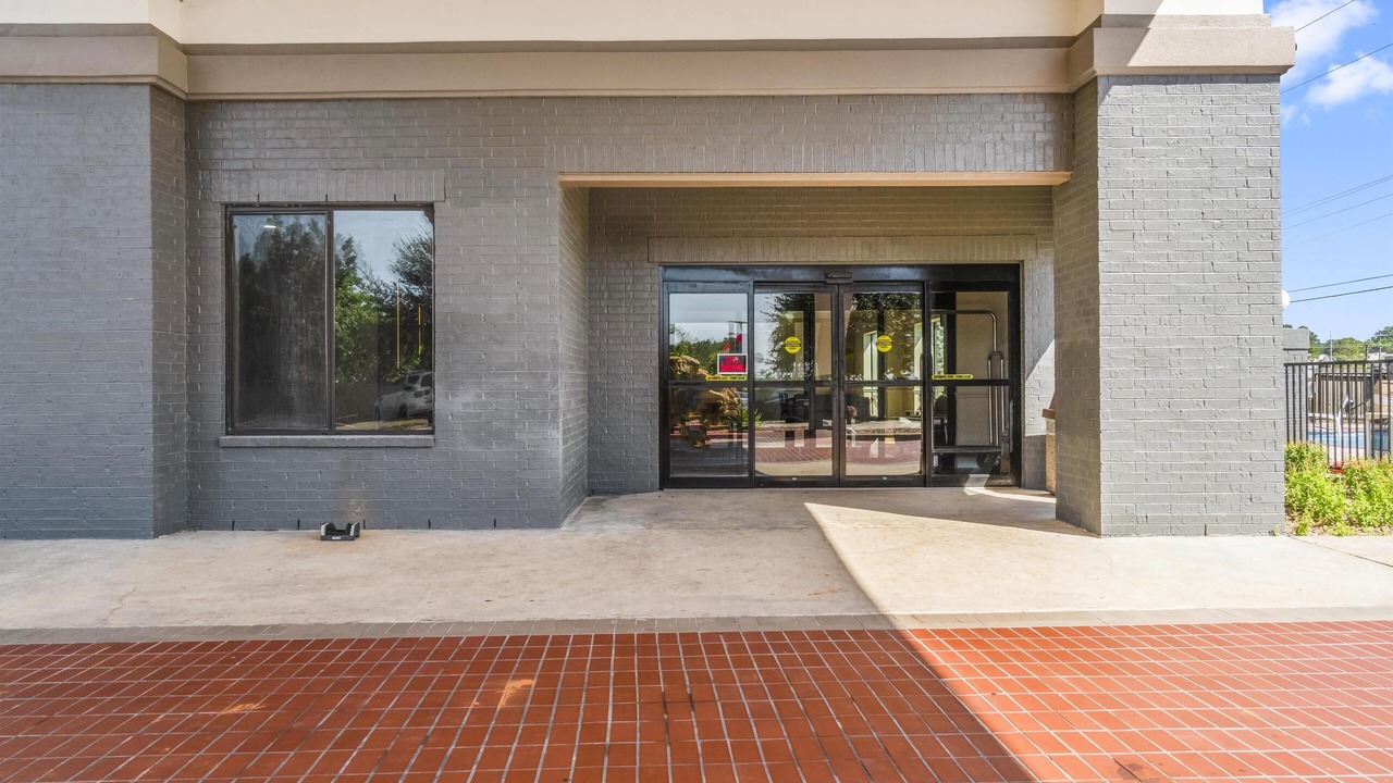 Photo of Outdoor in Livingston