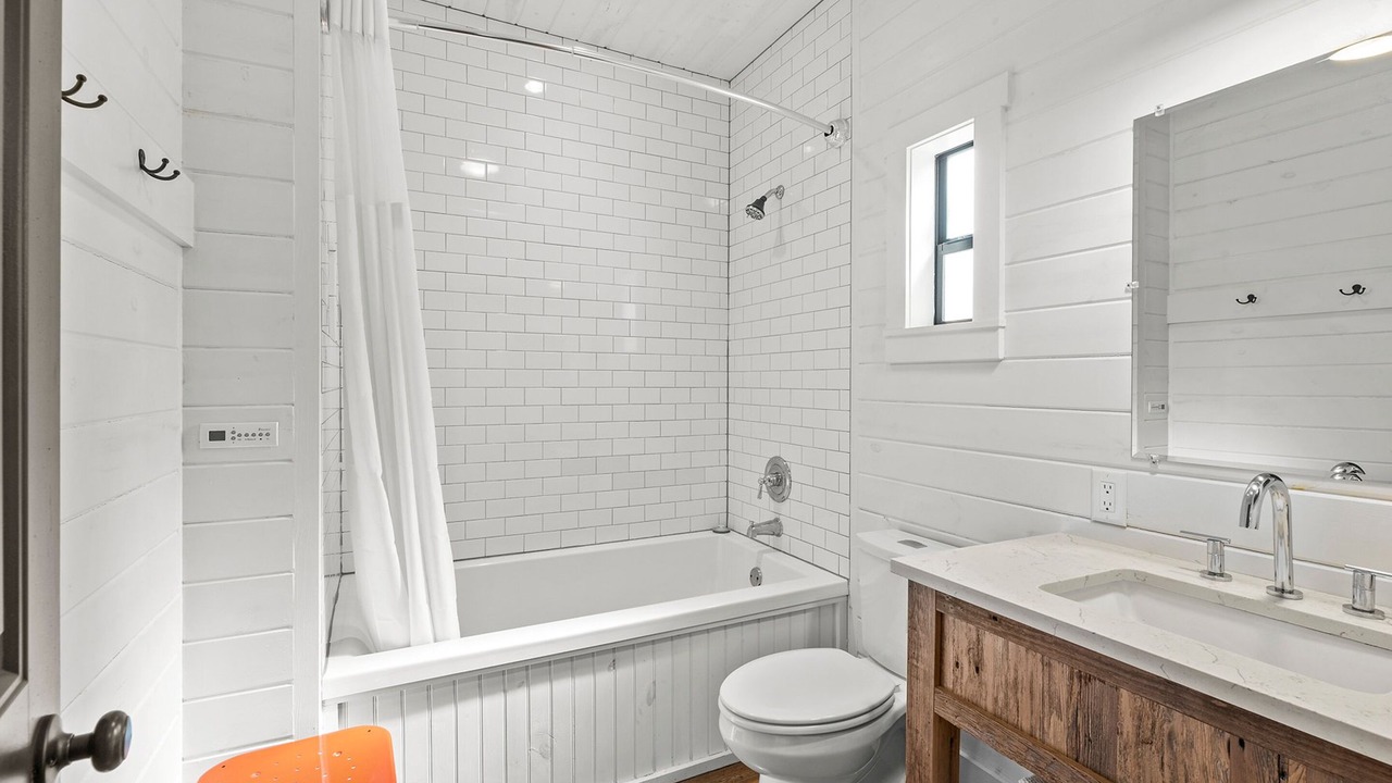 Photo of Bathroom in Comfort