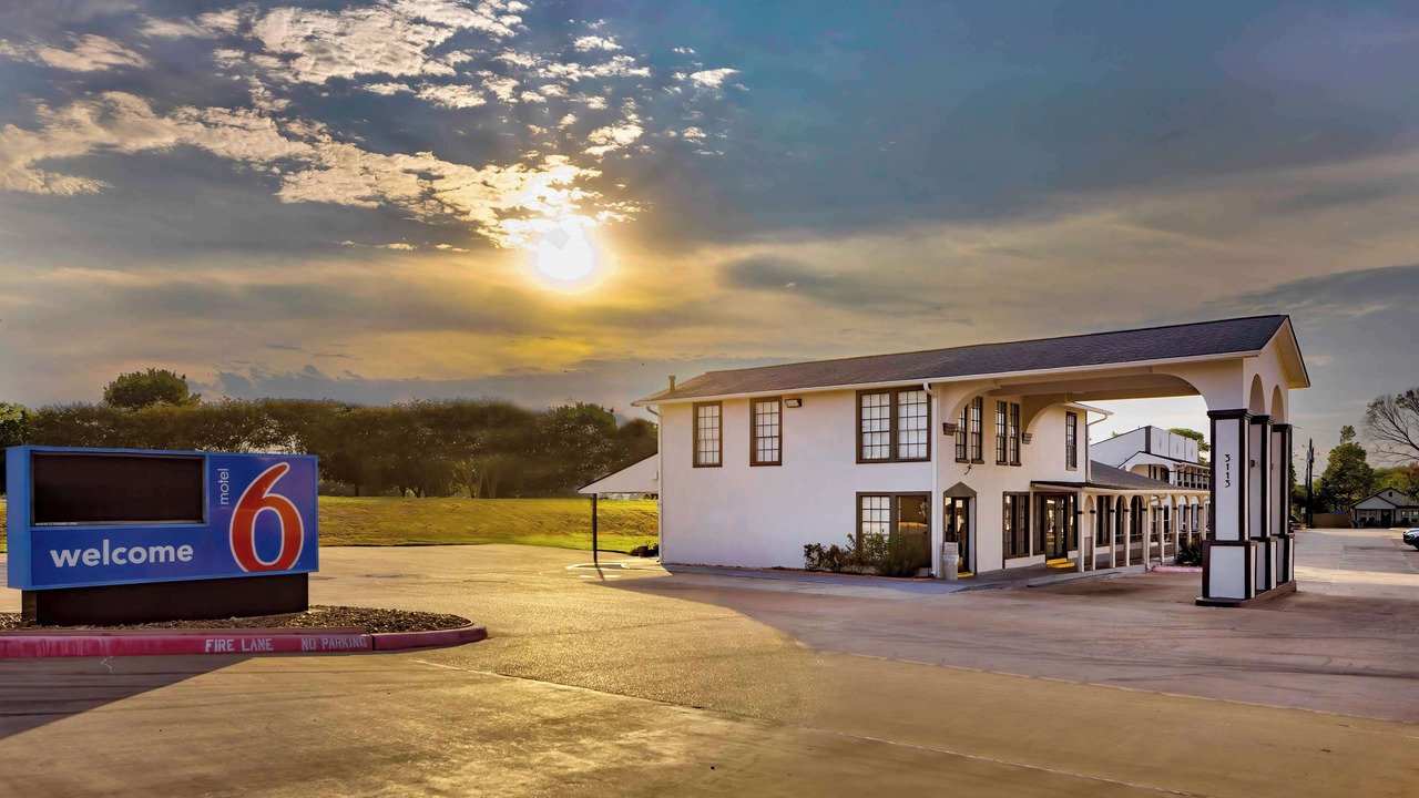 Photo of Outdoor in Bryan