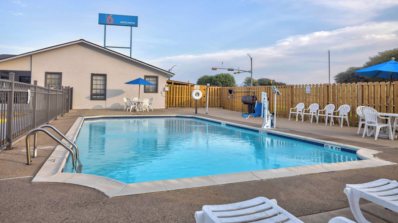 Photo of Outdoor in Bryan