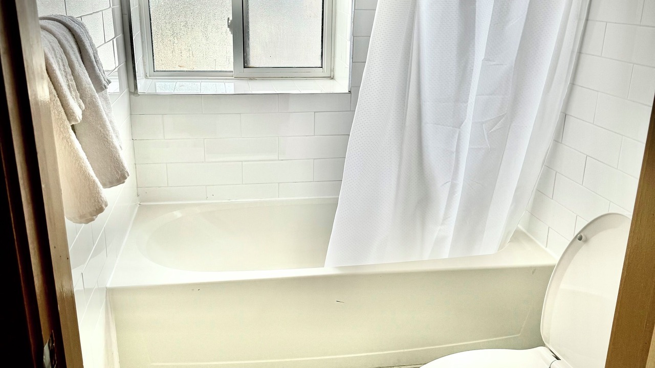 Photo of Bathroom in Cabbagetown South